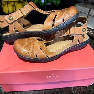 Rockport Tan Leather Sandals